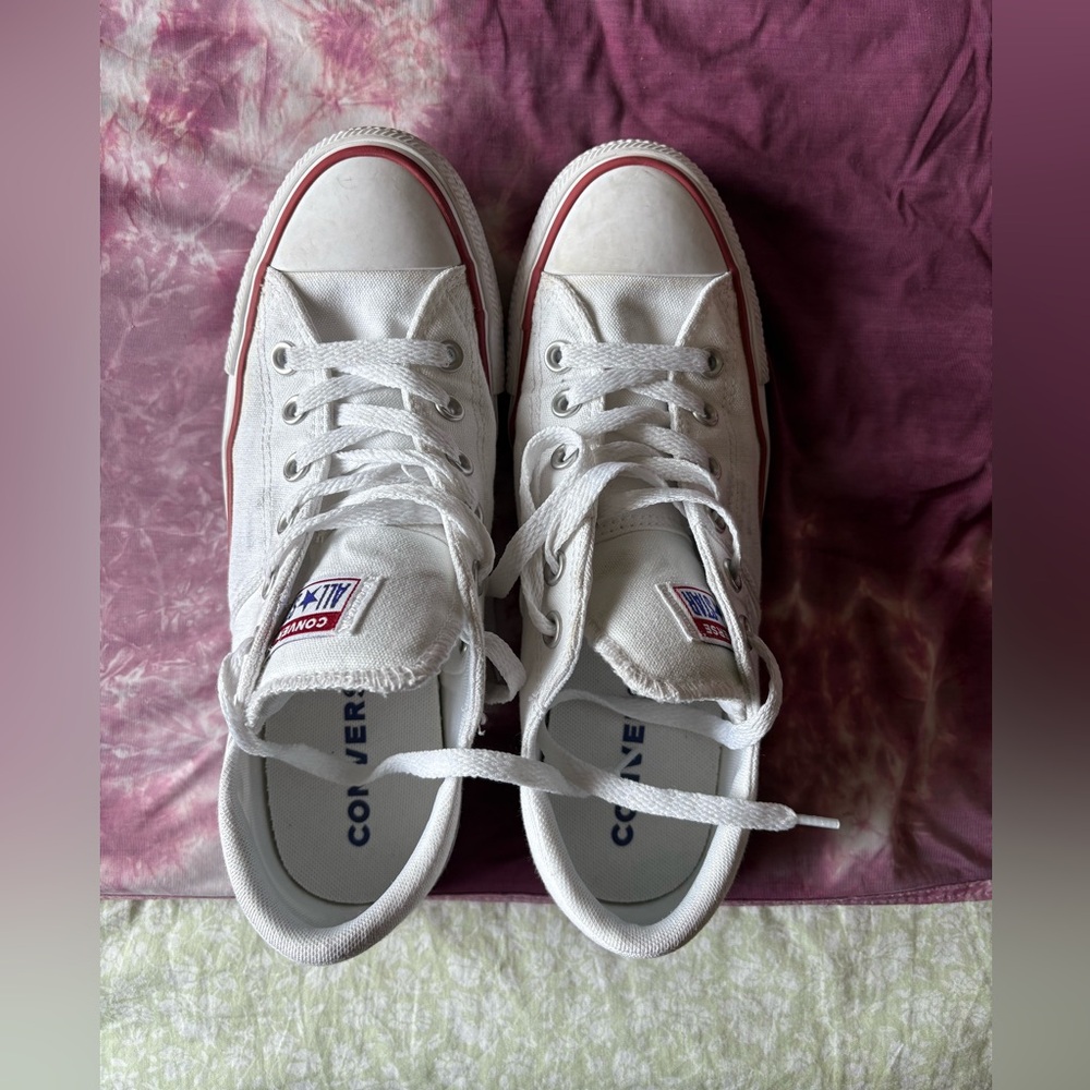 Women’s Converse Sneakers